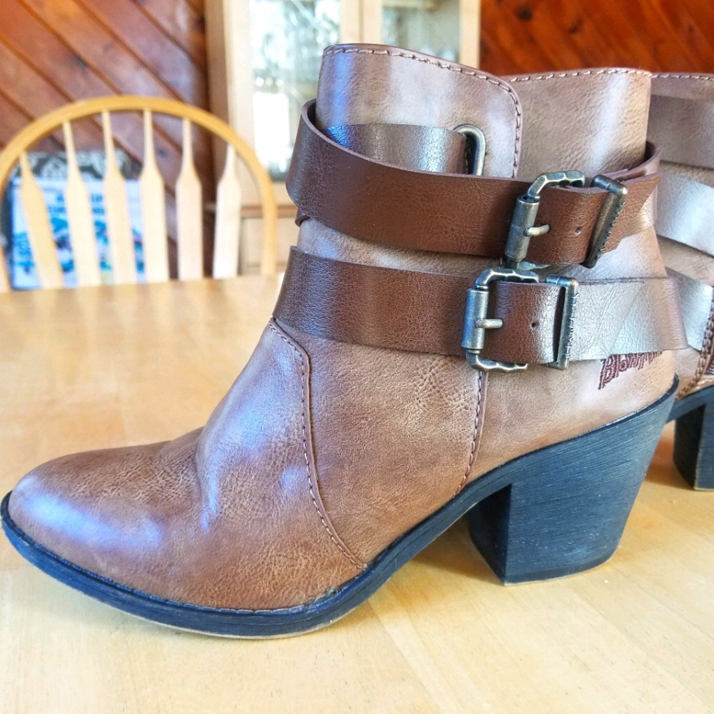 Cute Ankle Boots! Fit like 8.5 NEVER WORN